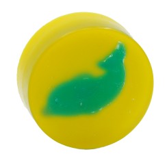 Ar rokām darinātas ziepes ar citronu aromātu. Roku darbs.