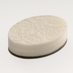 Ar rokām darinātas ziepes ar kazas pienu un ar Nāves jūras dubļiem Ar rokām darinātas ziepes ar kazas pienu un ar Nāves jūras dubļiem